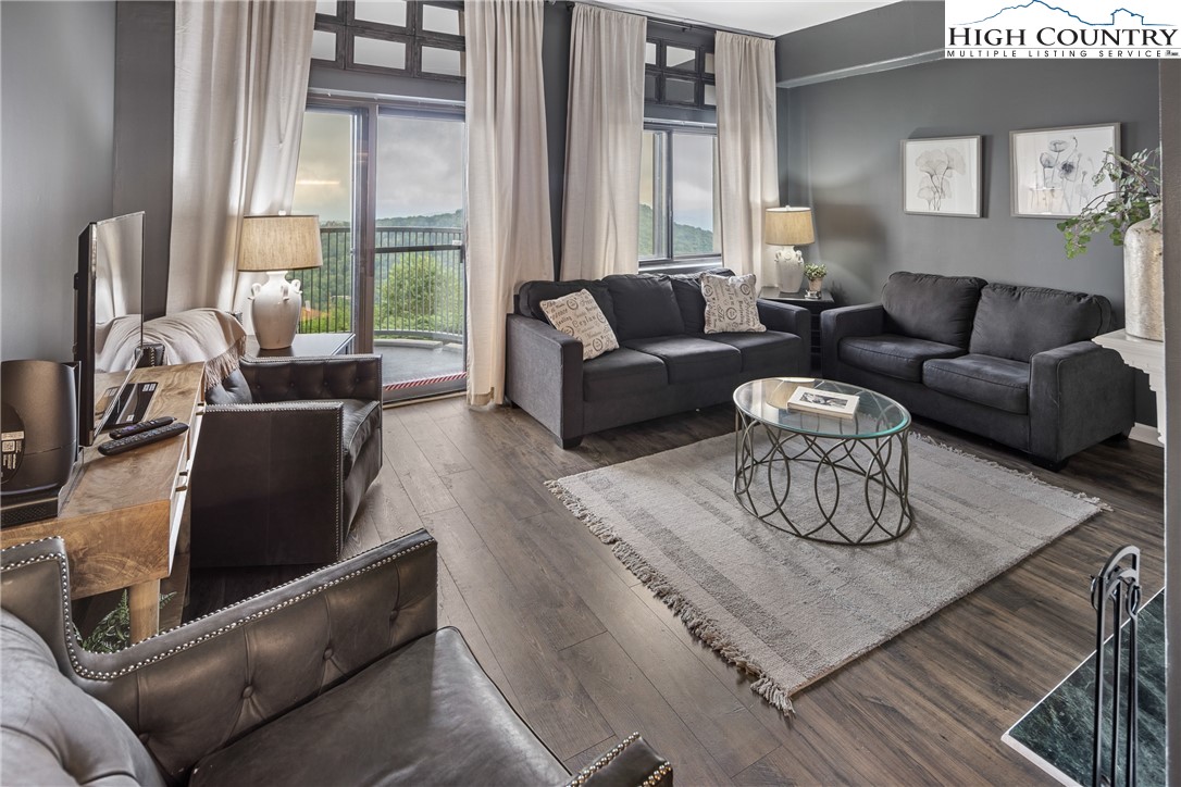 303 Sugar Top Drive 2114 — photo