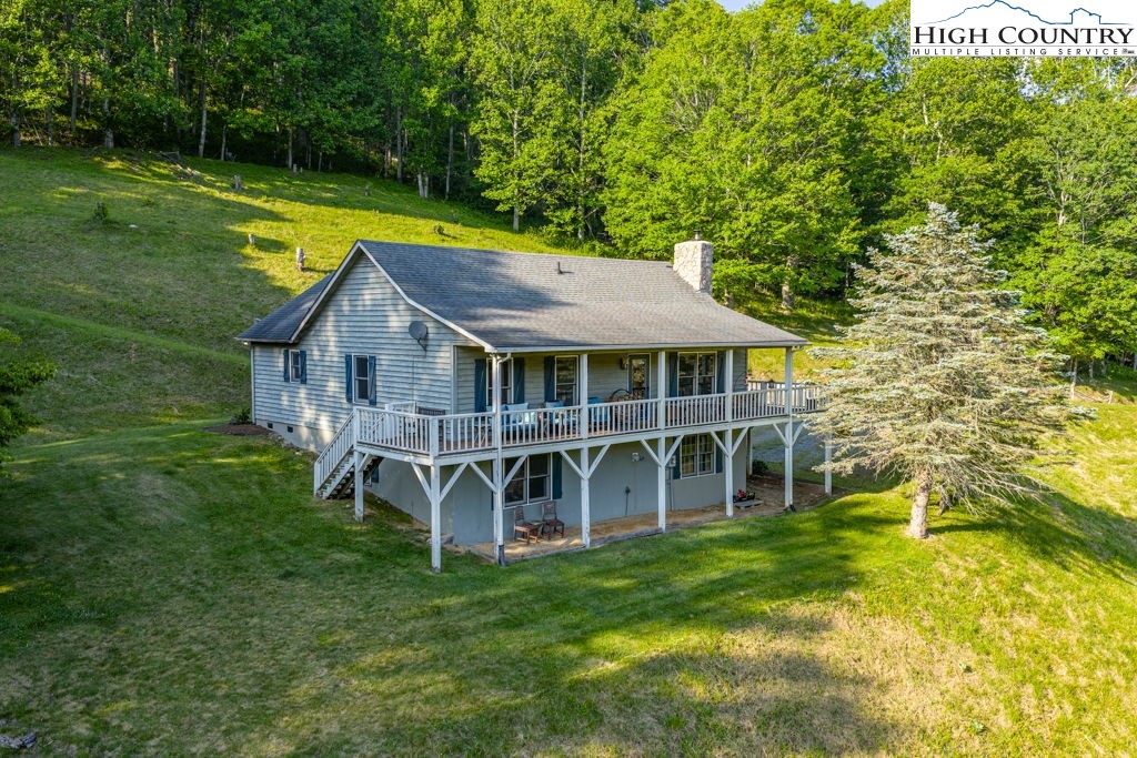 1528 Bairds Creek Road — photo
