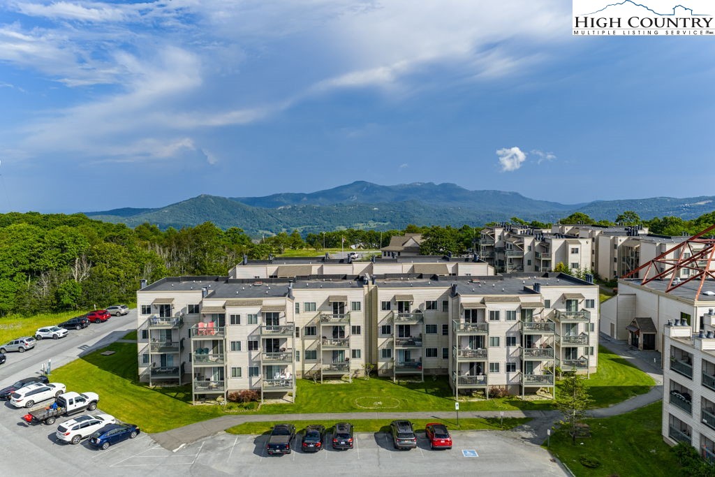 301 Pinnacle Inn Drive 4214 — photo
