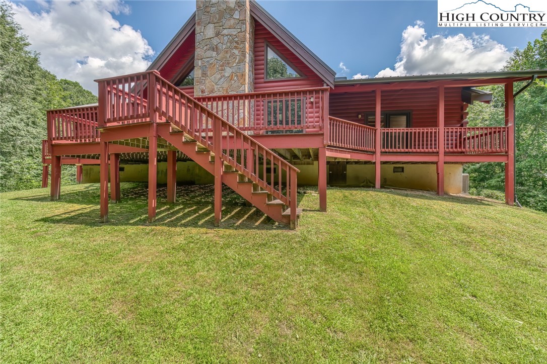 5023 Elk Park Highway — photo