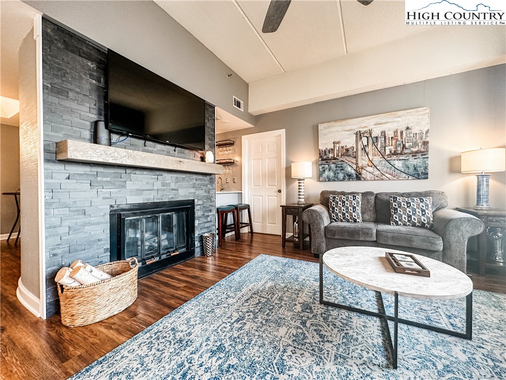 303 Sugar Top Drive 3329 — photo