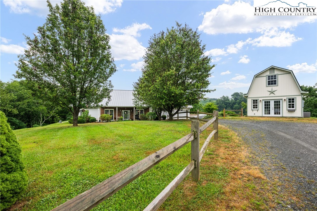 175 Olive Ridge Drive, Crumpler, NC 28617 — photo 2