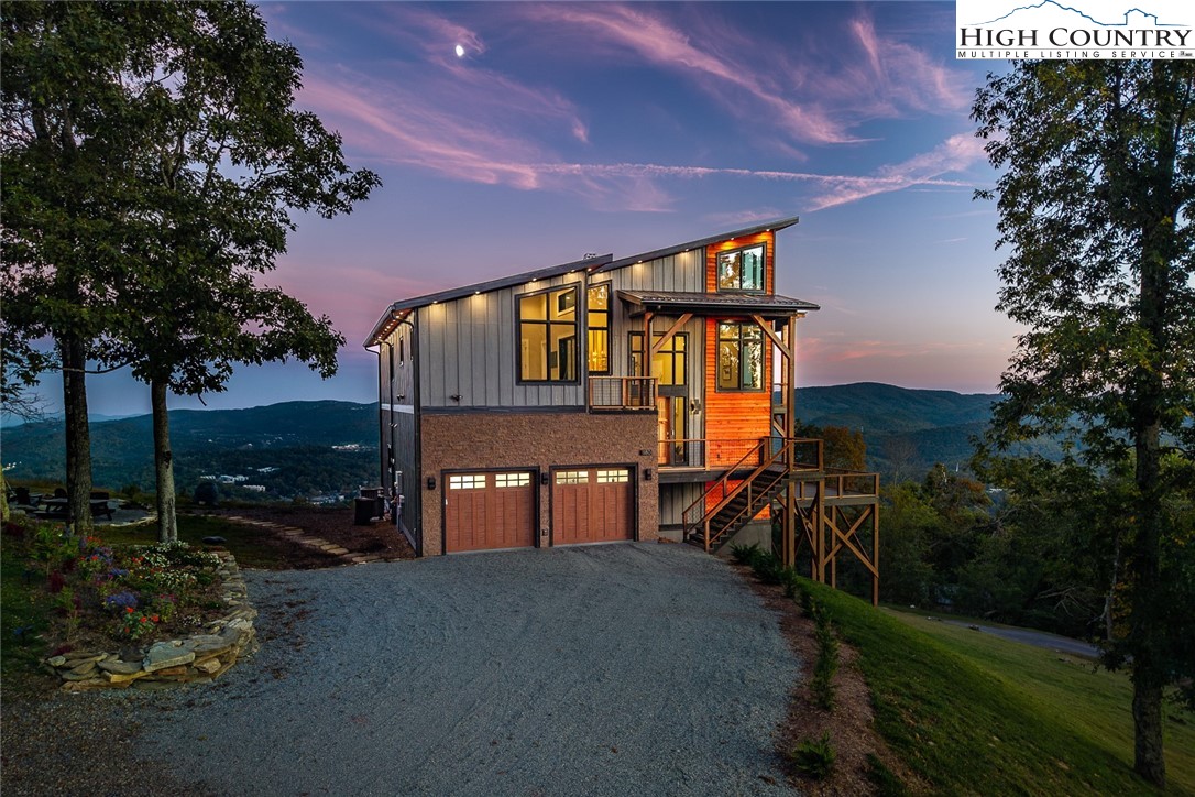 1180 Pinnacle Drive — photo