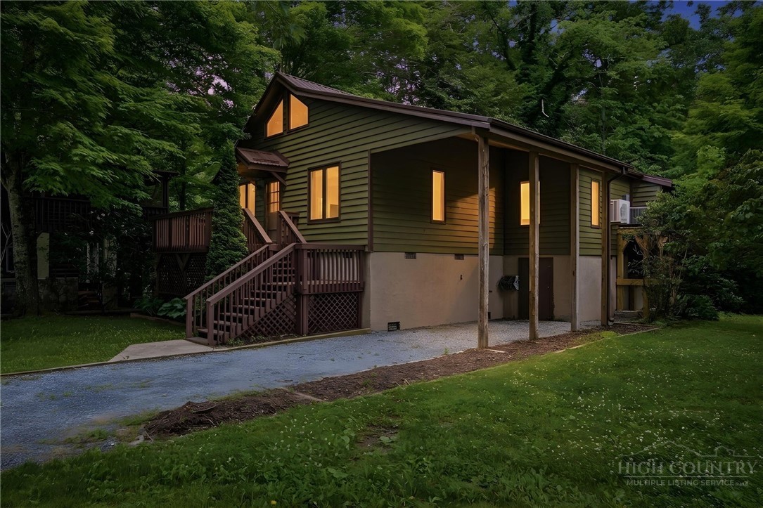 208 Meadow Loop — photo