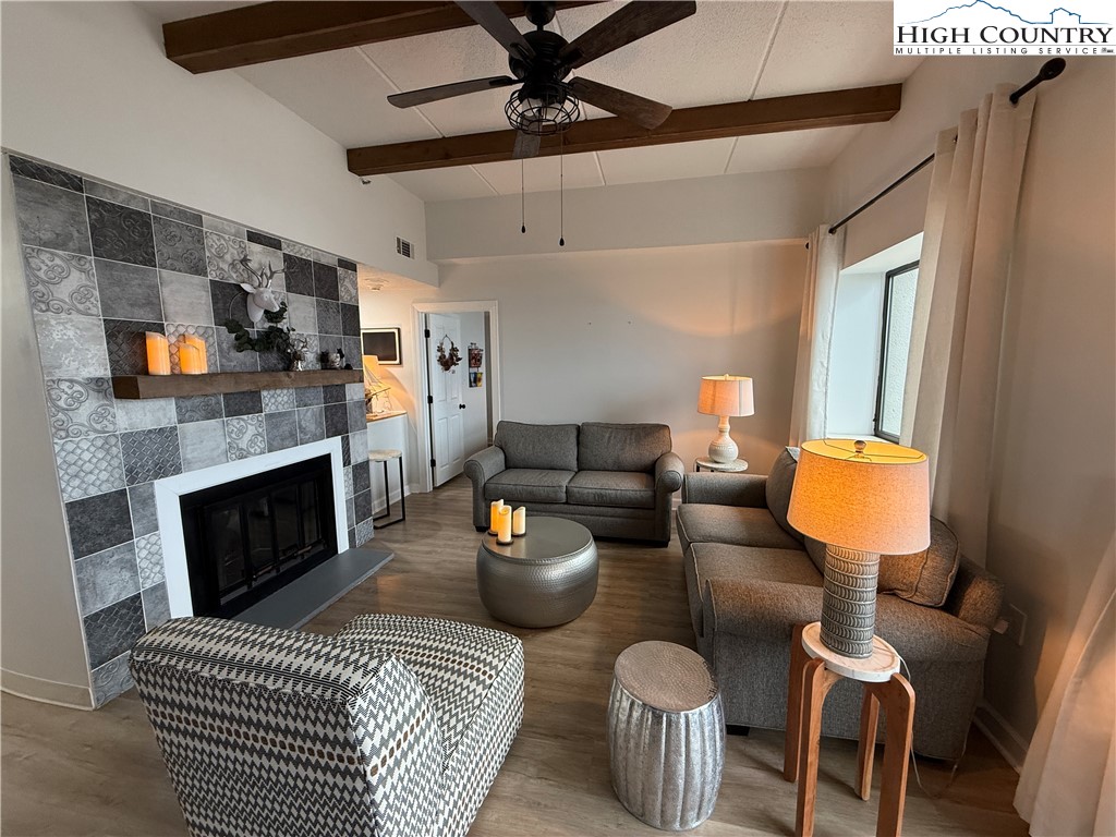 303 Sugar Top Drive 3-3325 — photo