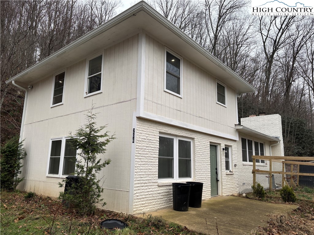 206 Bryant Combs Road — photo