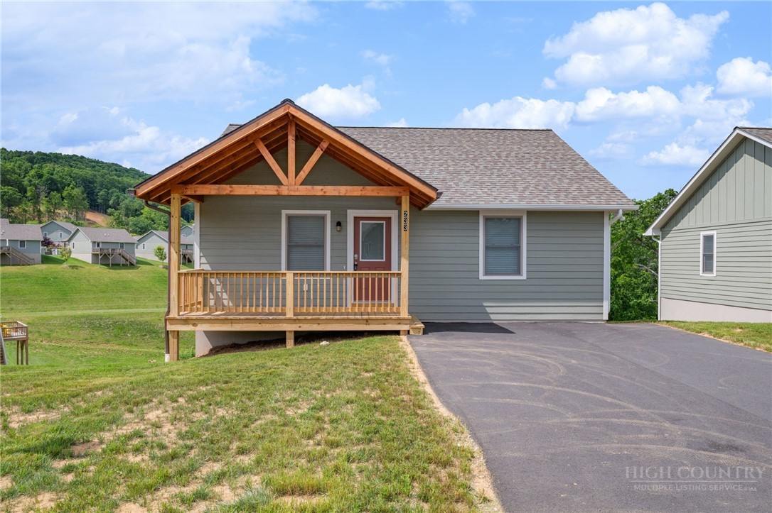 233 Ava Way 109 — photo