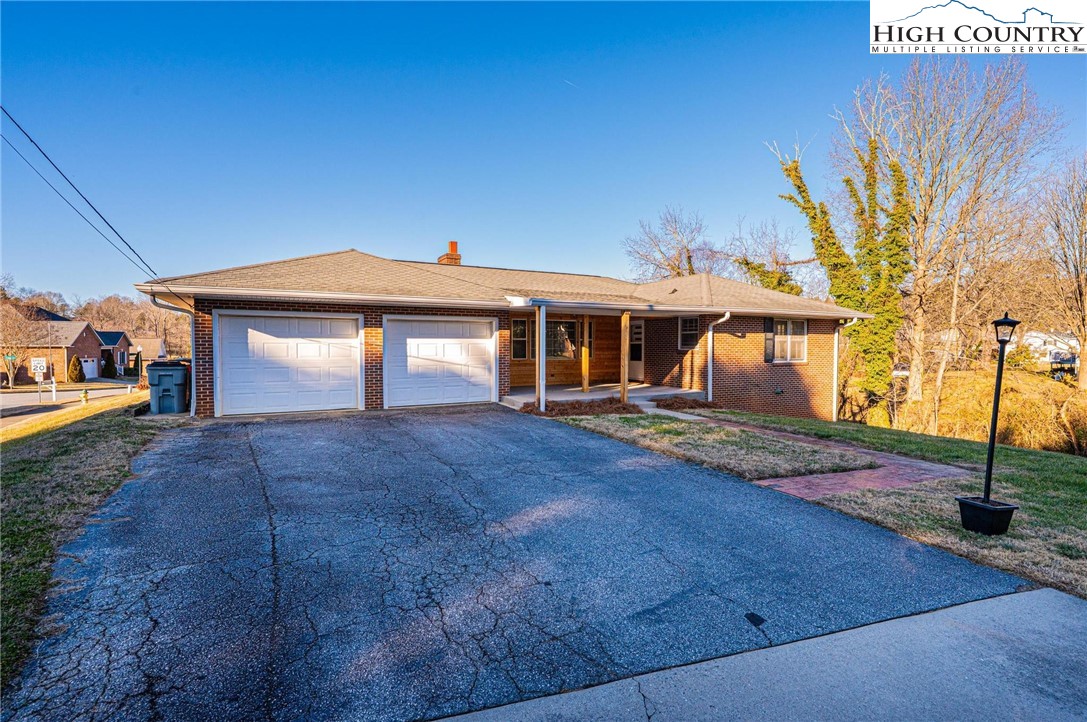 620 Diamondhead Drive — photo