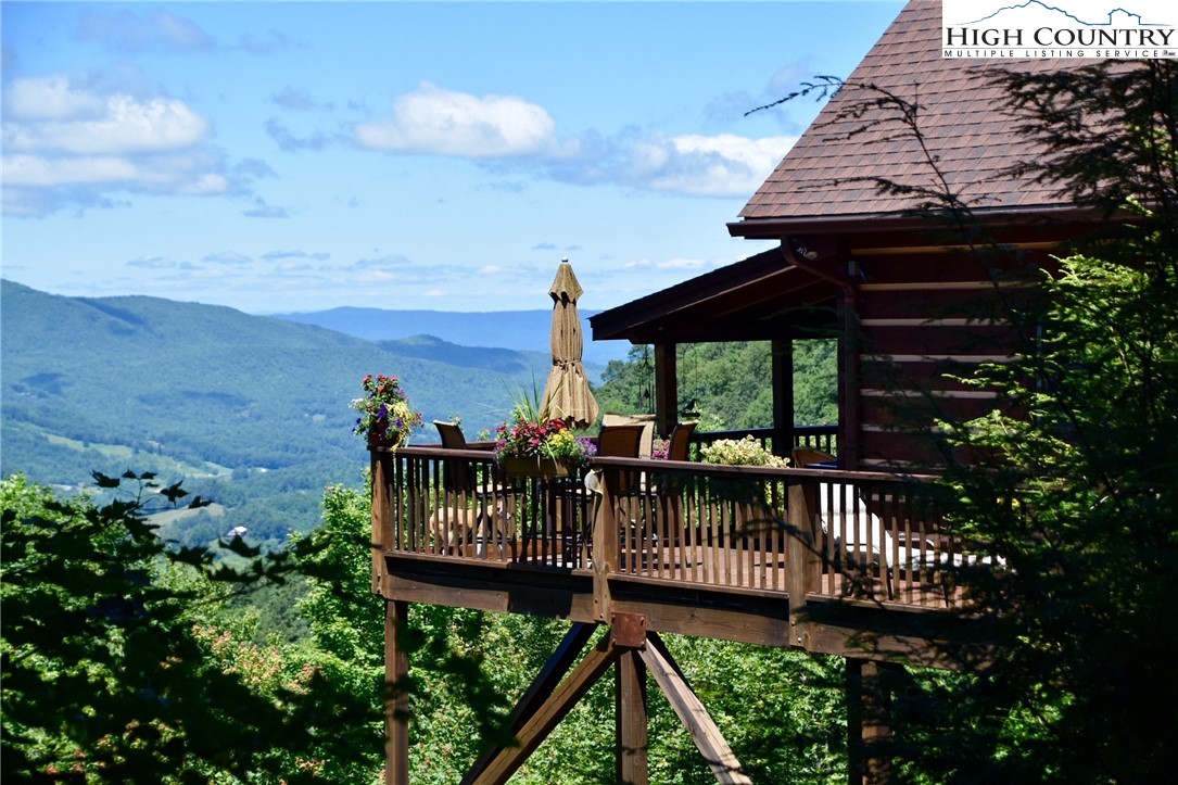 212 Goat Mountain Road — photo