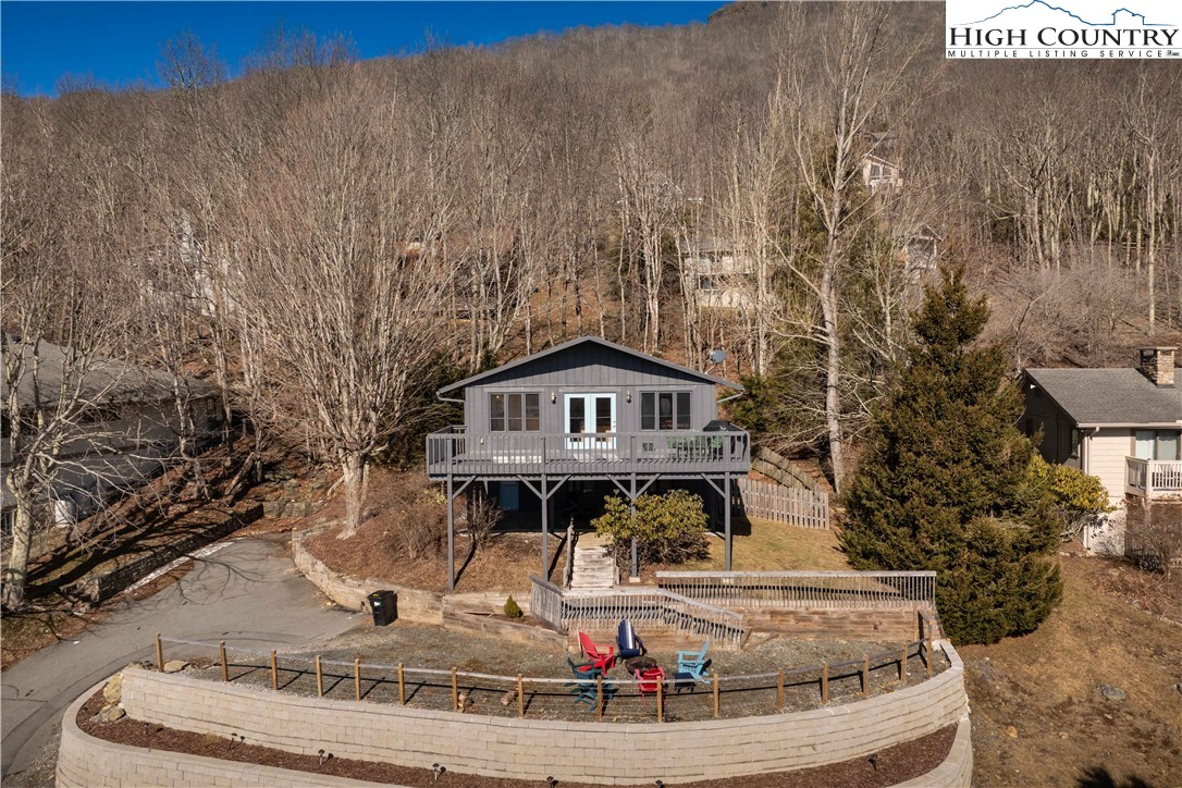 1628 Skyland Drive — photo