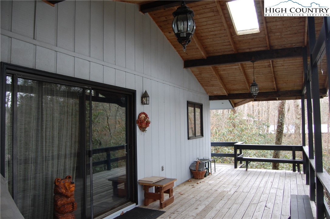 202 Knoll Circle — photo