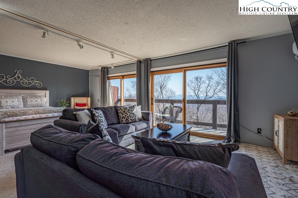 101 Upper Holiday Lane H332 — photo