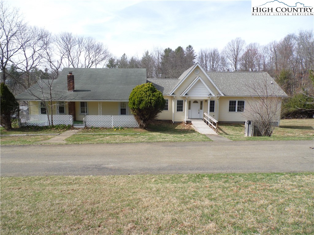 232 Riverview Drive — photo