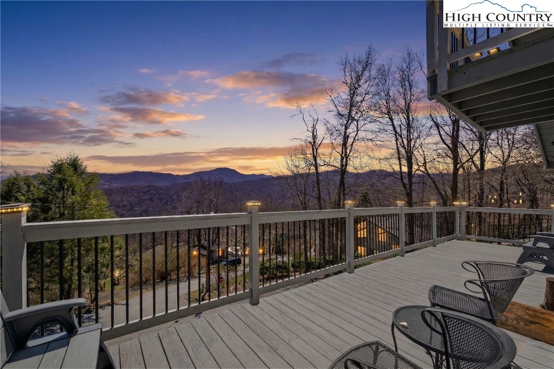 431 Cliffside Lane — photo