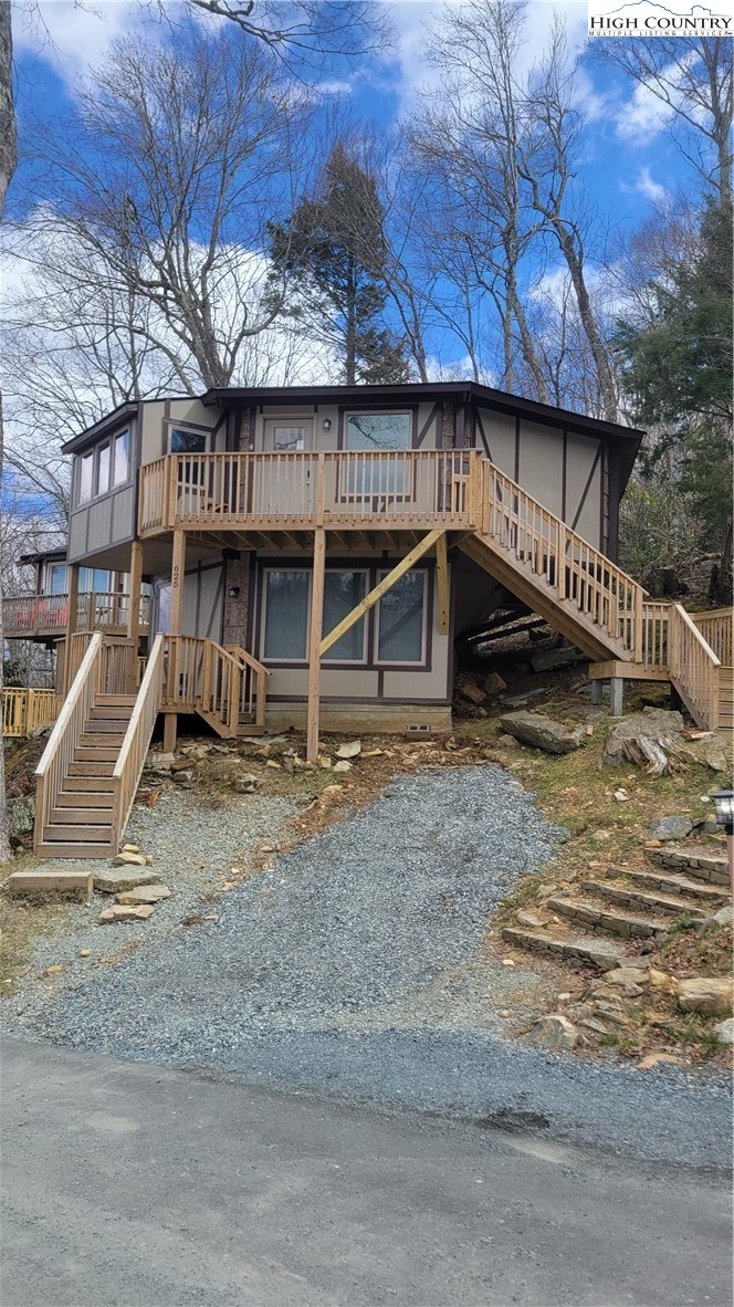 625 Briarcliff Road — photo