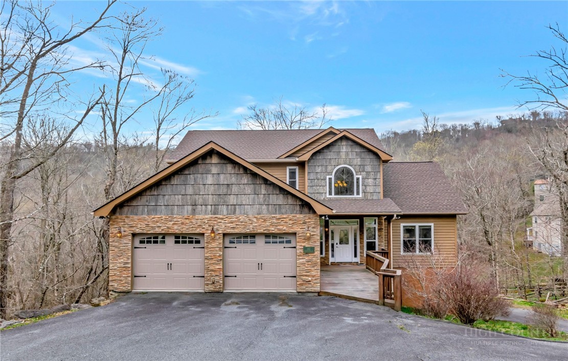 182 Shelter Rock Circle — photo