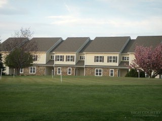 40 Club Villa Drive 505 — photo