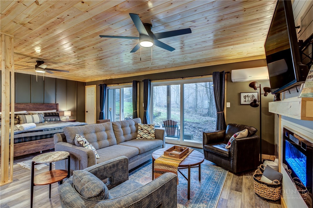 100 Lower Holiday Lane C-107 — photo