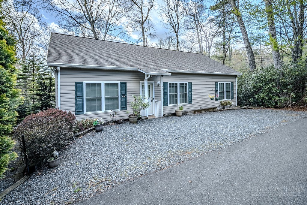 171 Elderberry Loop — photo