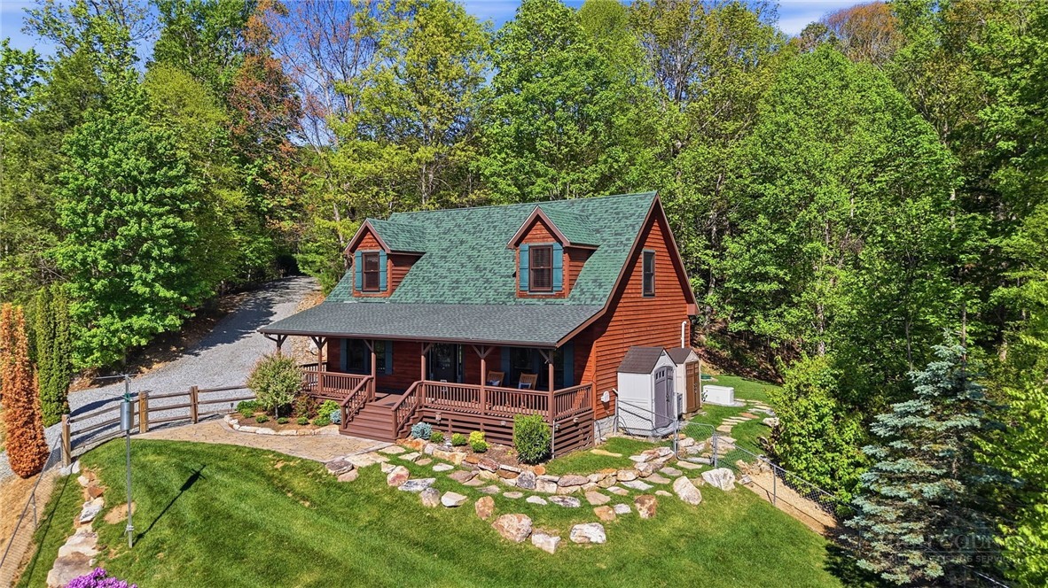 394 Hummingbird Lane — photo