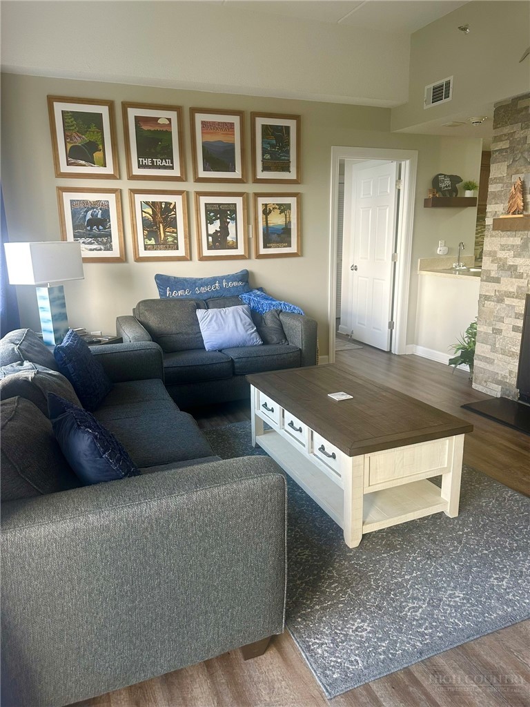 303 Sugar Top Drive 3827 — photo