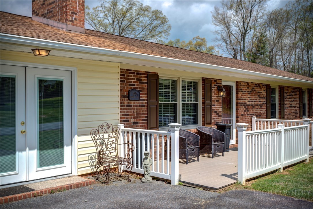 175 Sunset Drive, Sparta, NC 28675 — photo 3