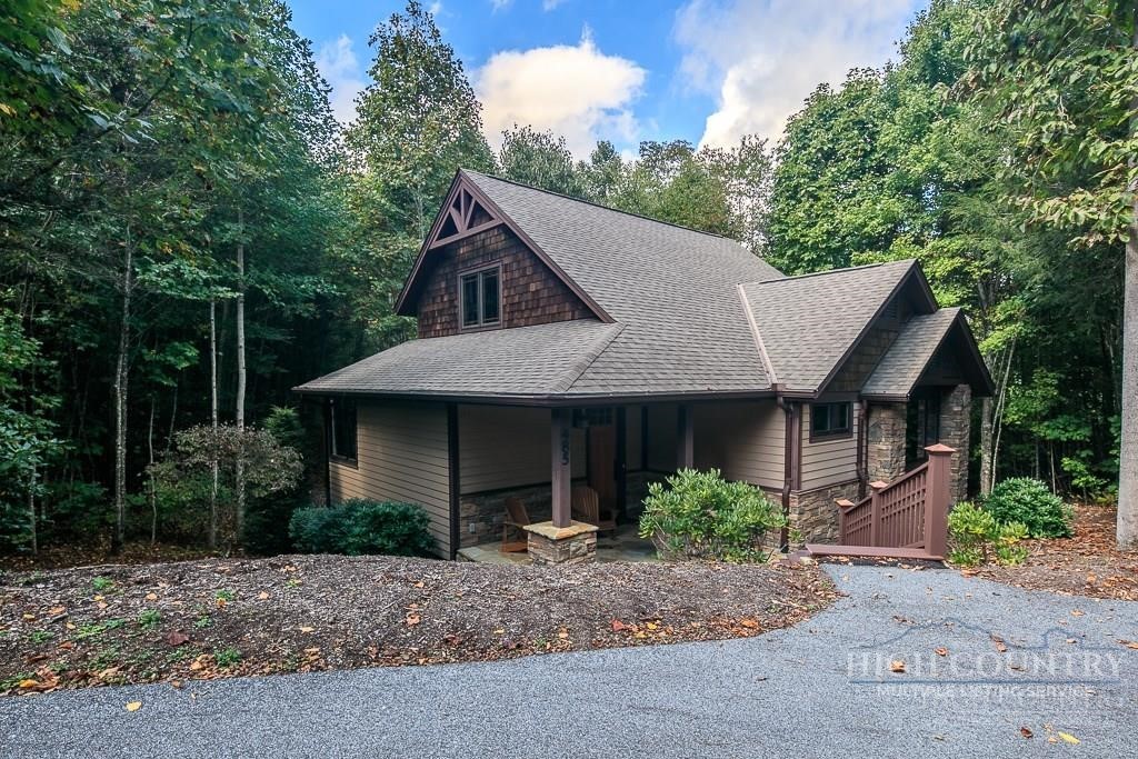 485 Woodlake Loop Road — photo