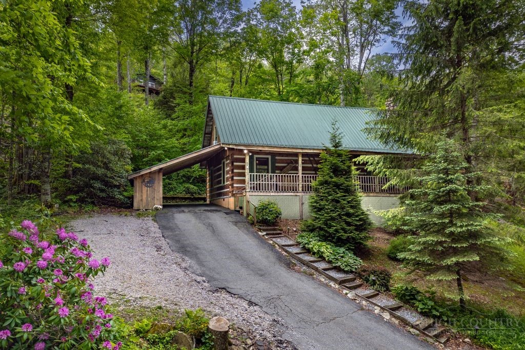 110 Forest Run — photo
