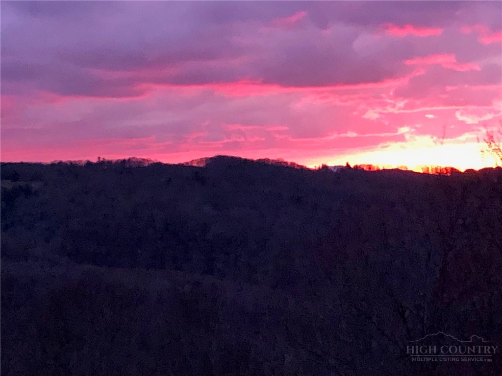 111 Aster Trail, Beech Mountain, NC 28604 — photo 2