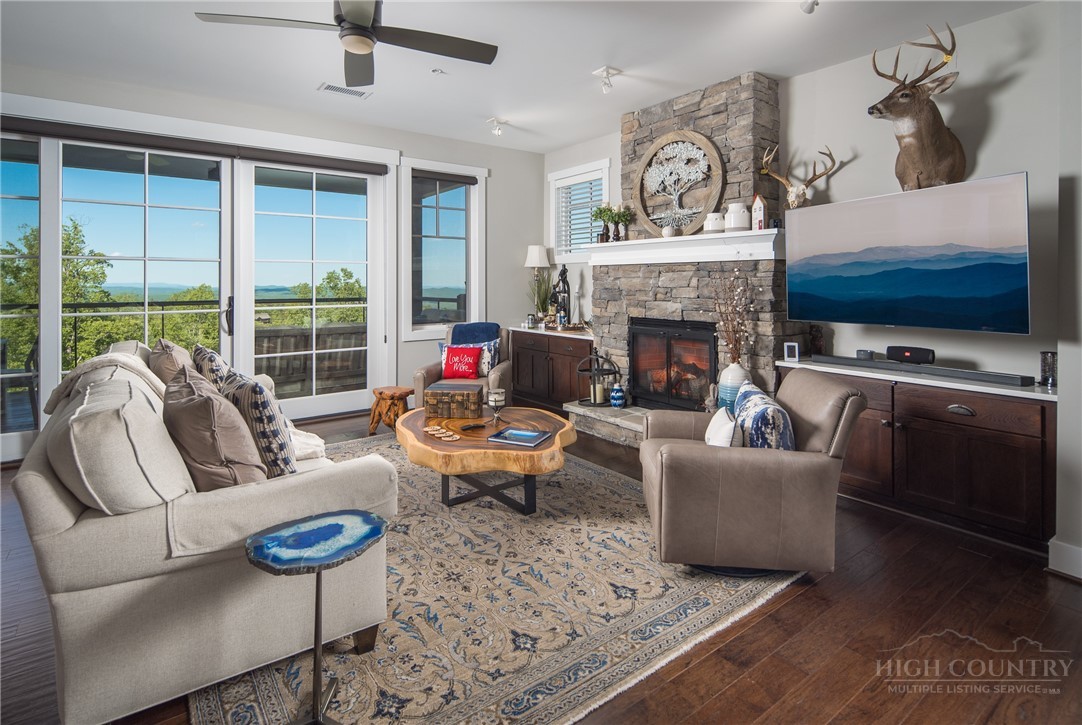188 Ramblestone Terrace 103 — photo