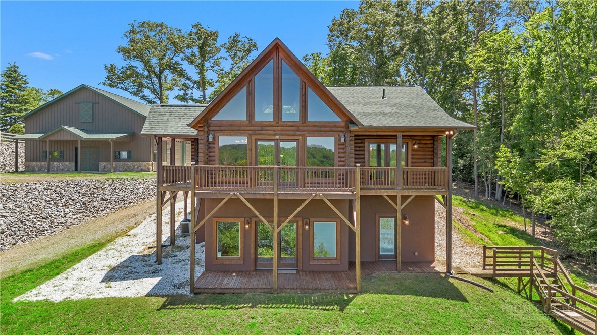 318 Heron Drive — photo