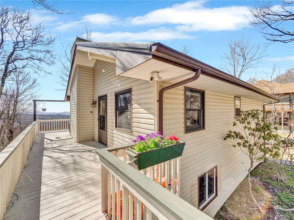 1410 Beech Mountain Parkway — photo