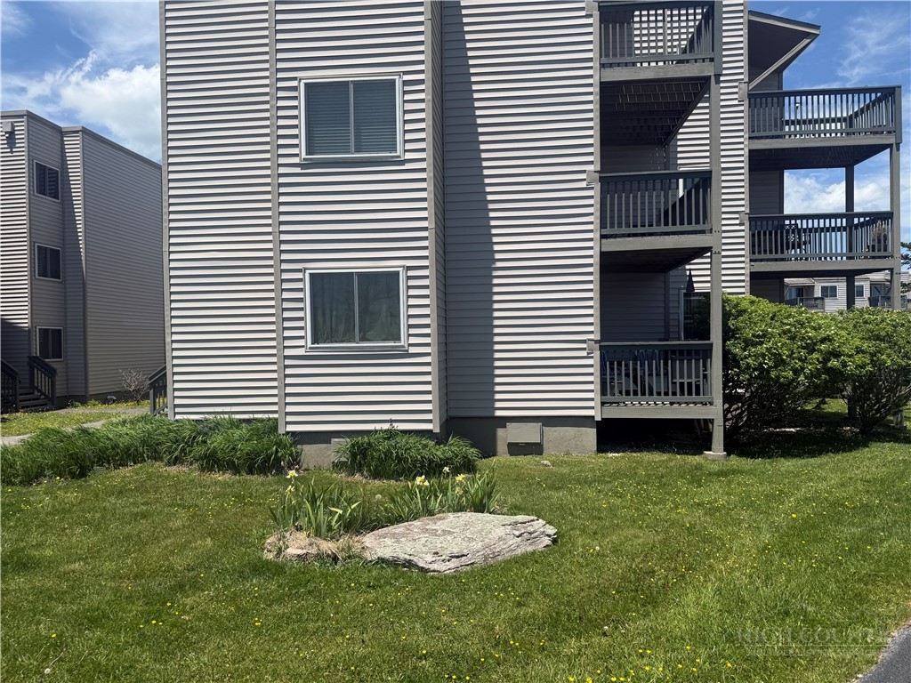 301 Pinnacle Inn Road 1108 — photo