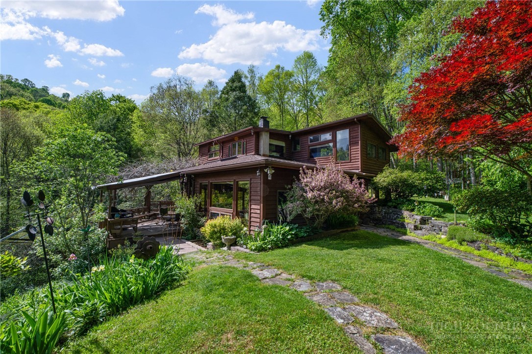 194 Shulls Hollar Road — photo