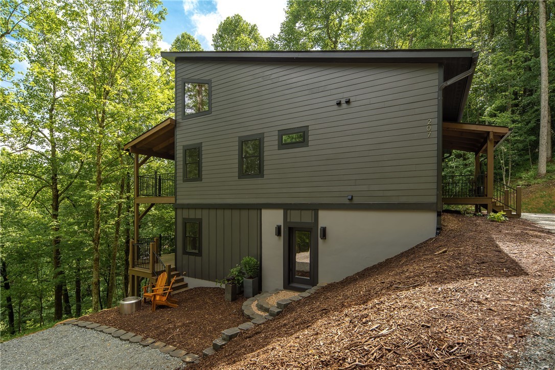 207 Laurel Canopy Lane — photo