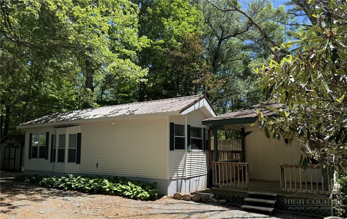 397 Elderberry Loop — photo