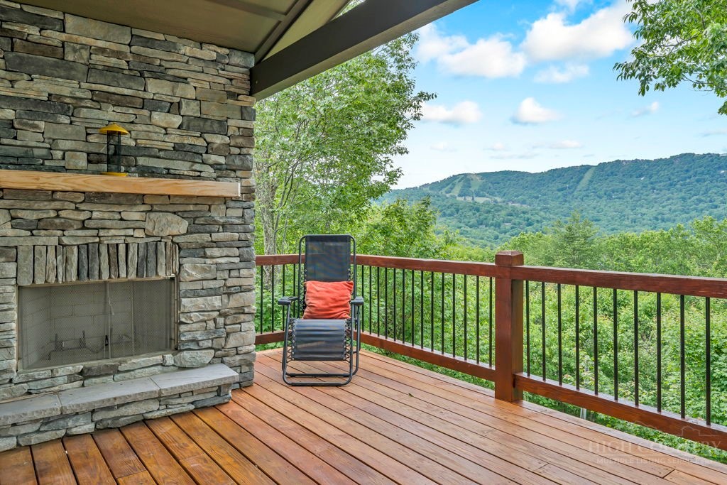 140 Lower Grouse Ridge Road — photo