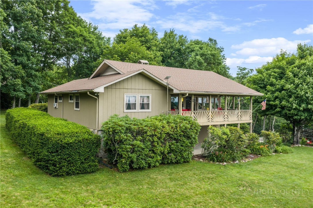 711 Linhigh Drive — photo
