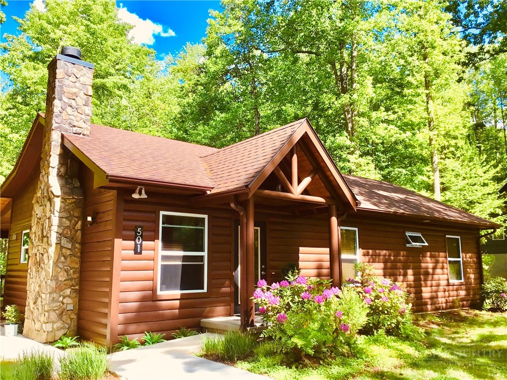 501 Eagle Nest Lane — photo