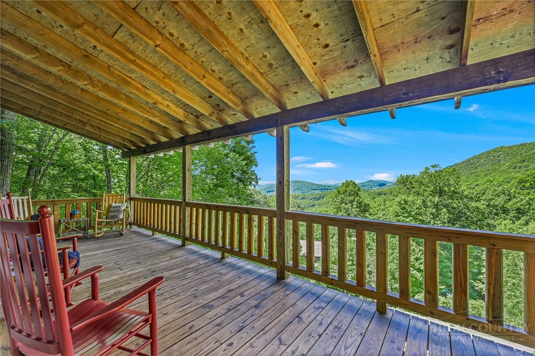 527 Tomahawk Drive, Todd, NC 28684 — photo 3