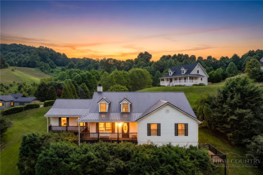 353 Woodbriar Drive — photo