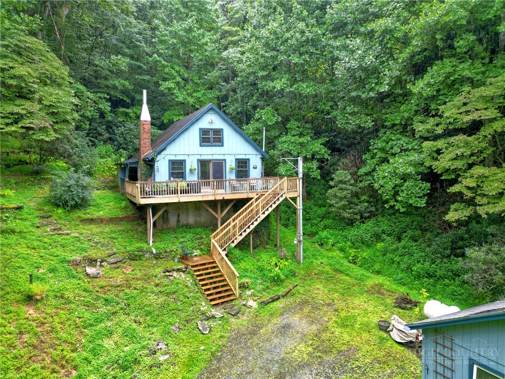 9440 Blackberry Road — photo