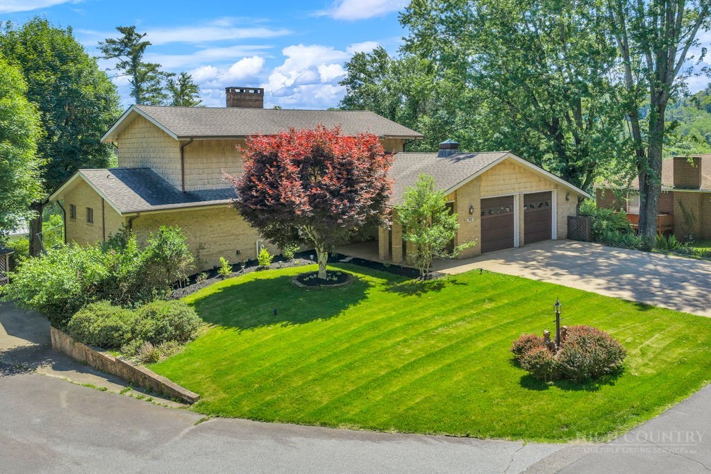 787 Hillcrest Circle — photo