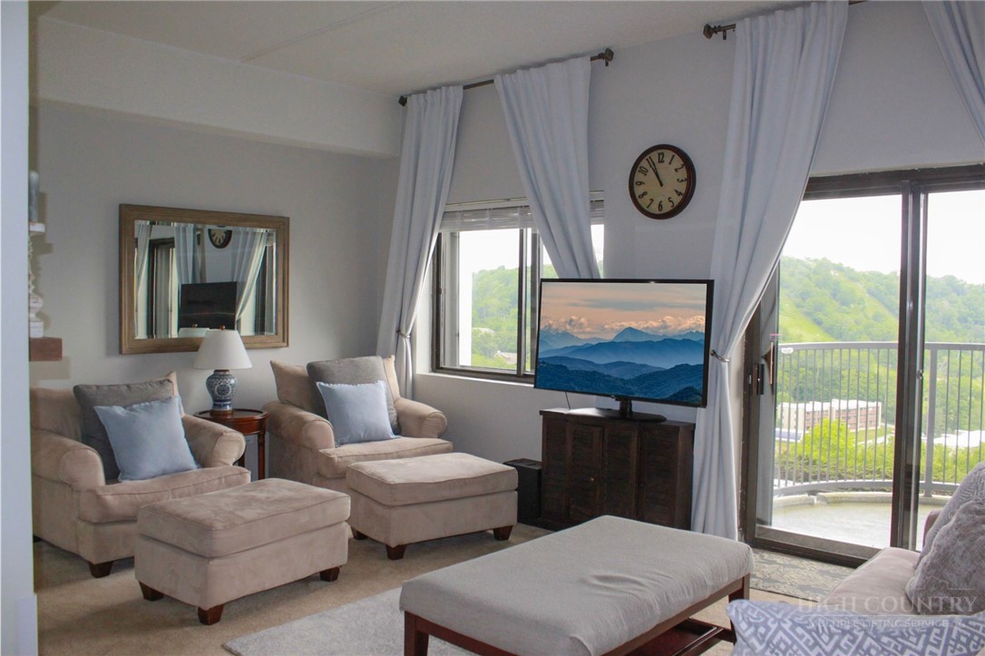 303 Sugar Top Drive 2221 — photo