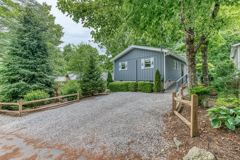 76 Whispering Pine Loop, Newland, NC 28657 — photo 3