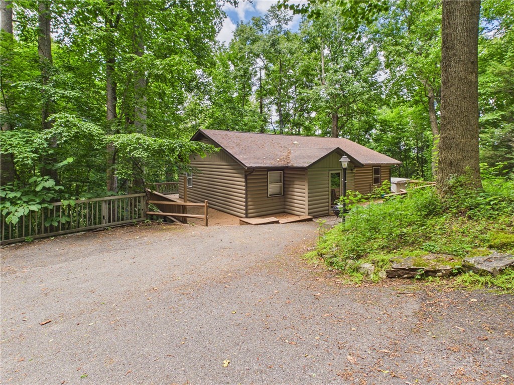 442 Timberlane Drive — photo