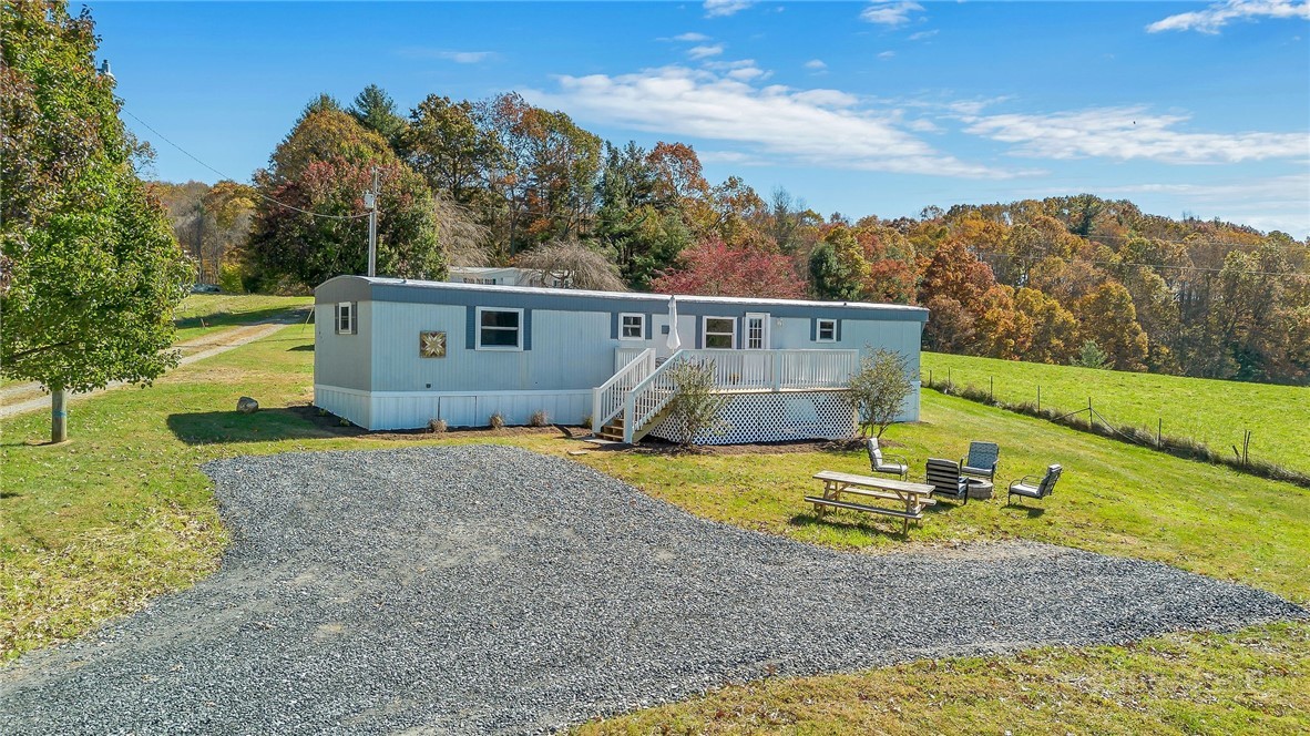 986 Wagoner Access Road — photo
