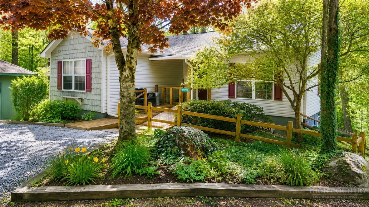32 Yarrow Circle — photo