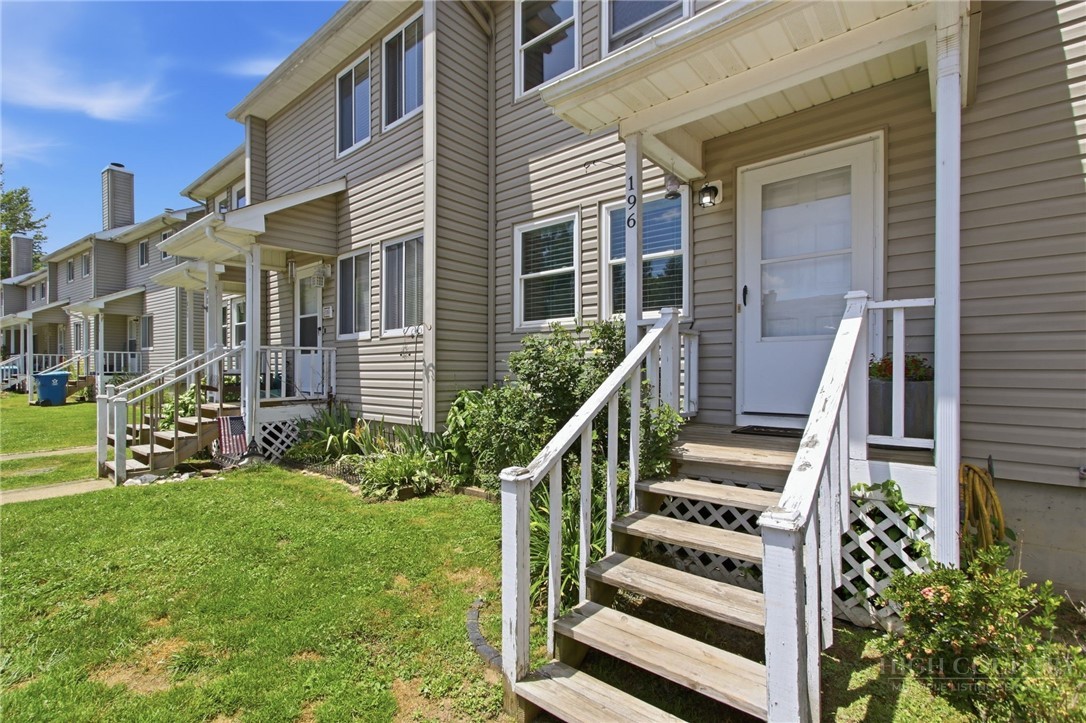 196 Creekside Lane 3-D — photo
