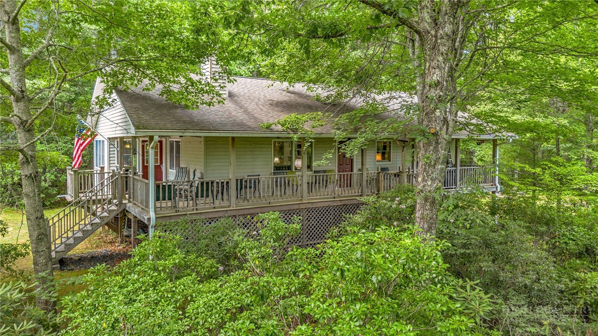 657 Wolfpack Drive — photo